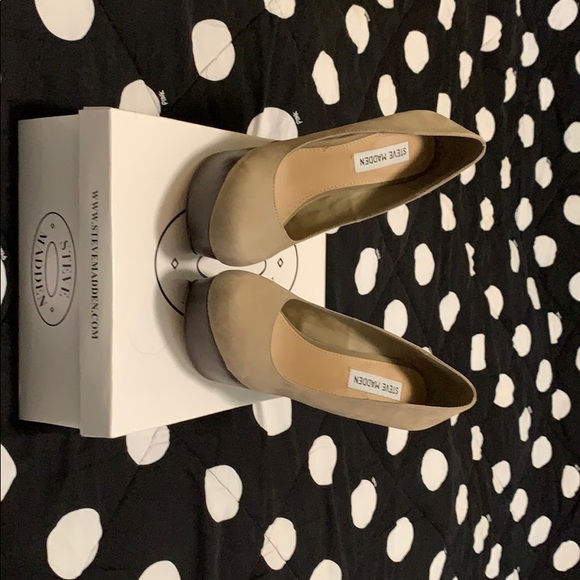 Steve Madden - Picture 2 of 4